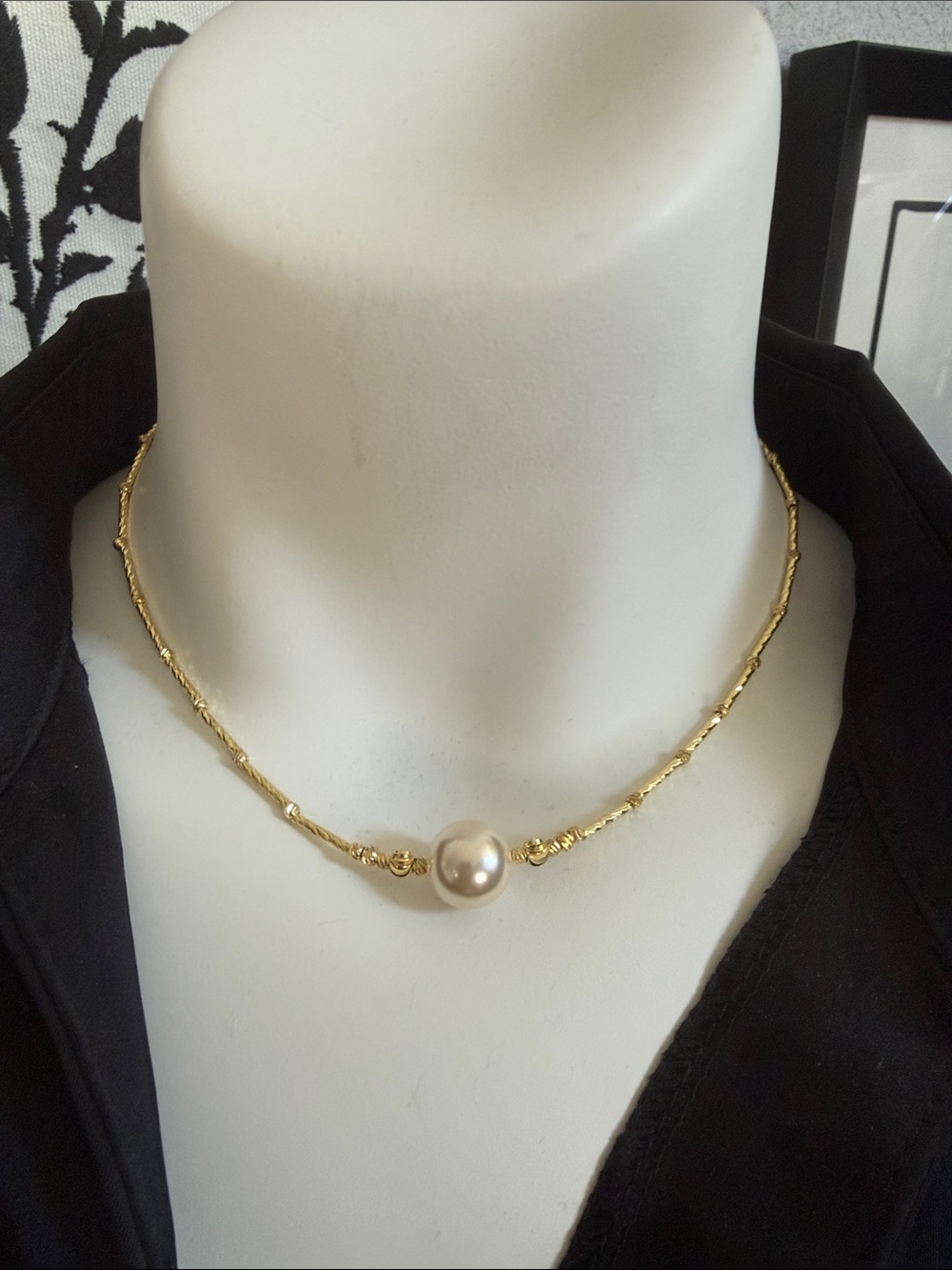 Gold Tone Pearl Choker Necklace - Elegant Single Pearl